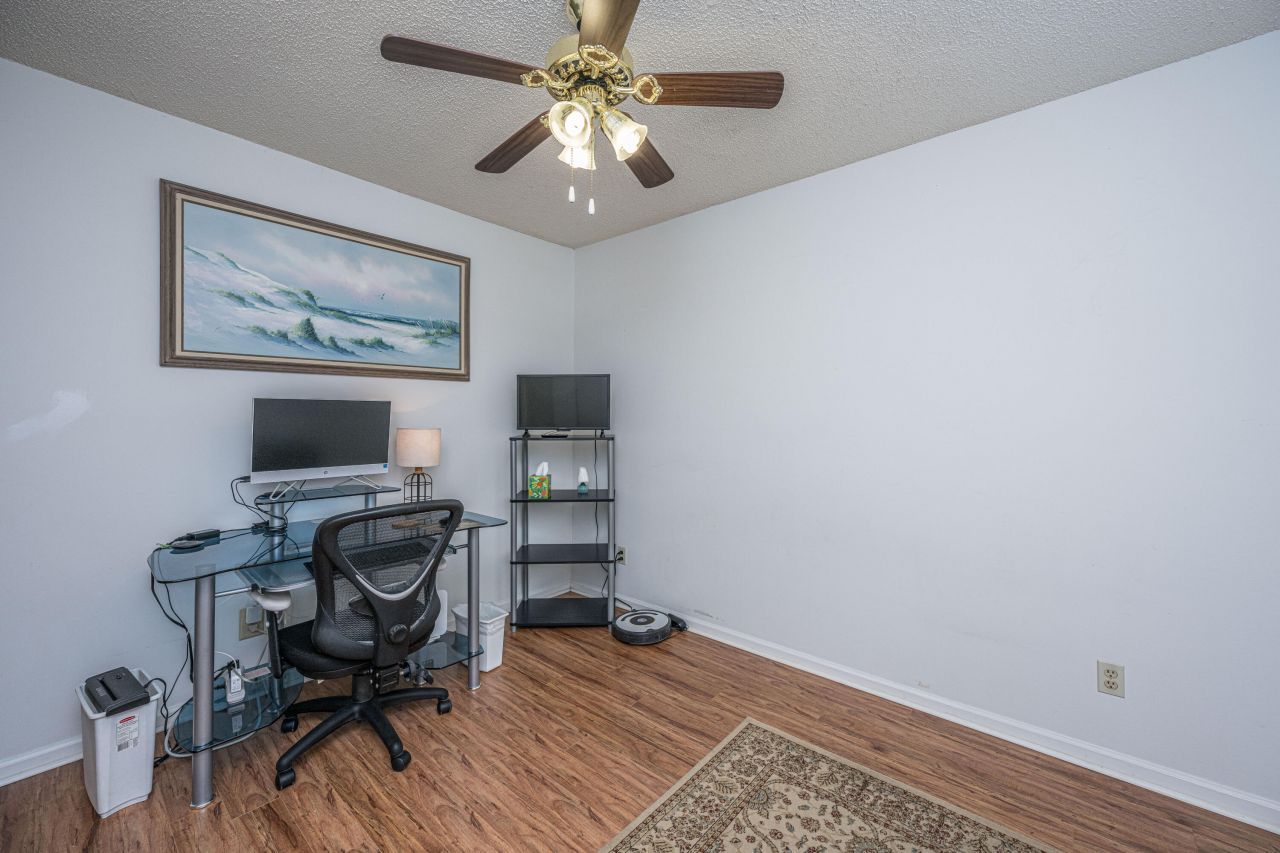 721 Temple Road Photo 18