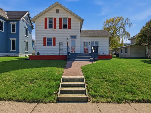 224 2nd Street E, Wabasha, MN 55981