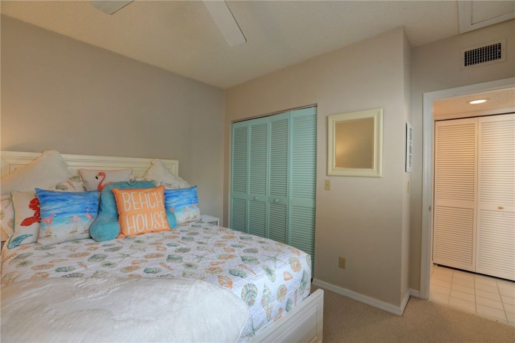 6175 S Mirror Lake Drive, Unit 306, Sebastian, FL 32958 Photo