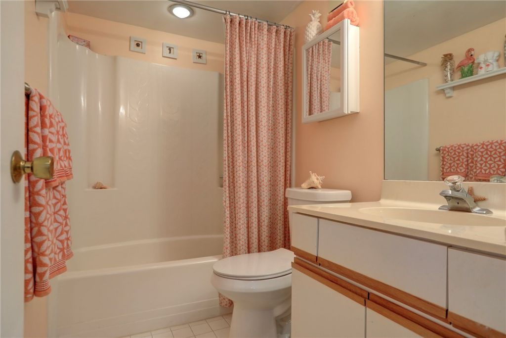 6175 S Mirror Lake Drive, Unit 306, Sebastian, FL 32958 Photo