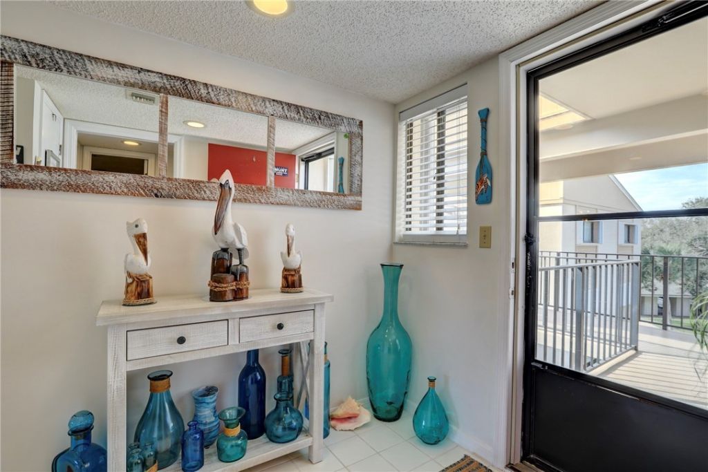 6175 S Mirror Lake Drive, Unit 306, Sebastian, FL 32958 Photo