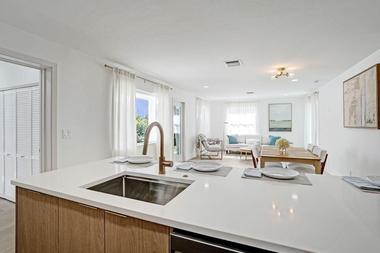 126 SW 7th Avenue, Delray Beach, FL 33444 Photo