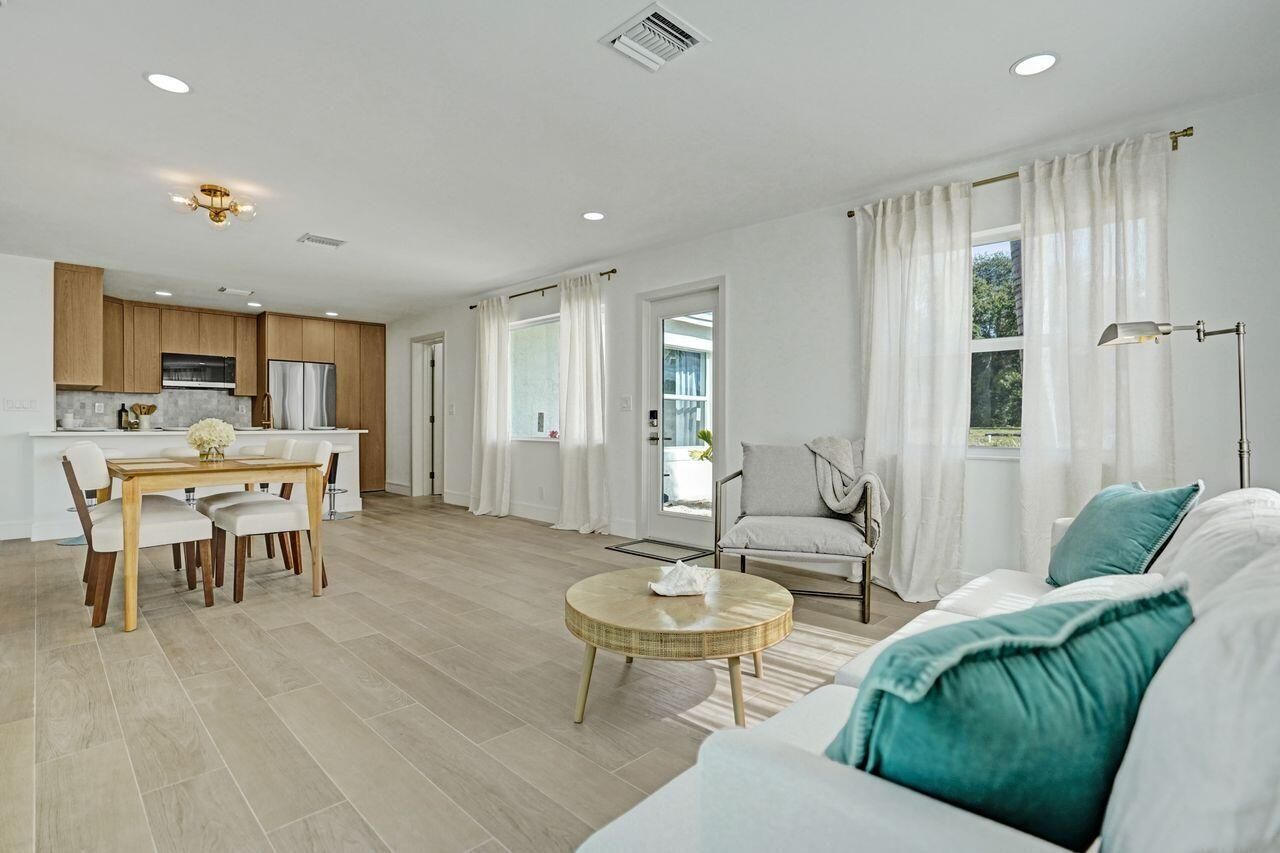 126 SW 7th Avenue, Delray Beach, FL 33444 Photo