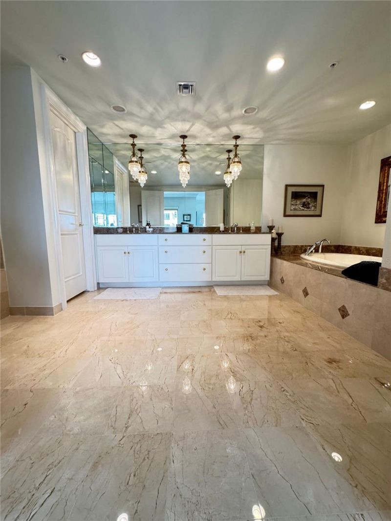 1111 Ritz Carlton Drive, Unit 1404, Sarasota, FL 34236 Photo