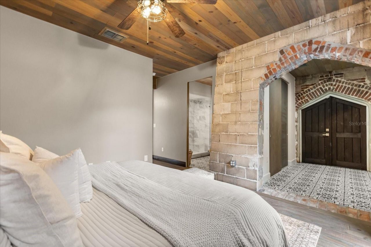 601 E Ridgewood Street, Orlando, FL 32803 Photo