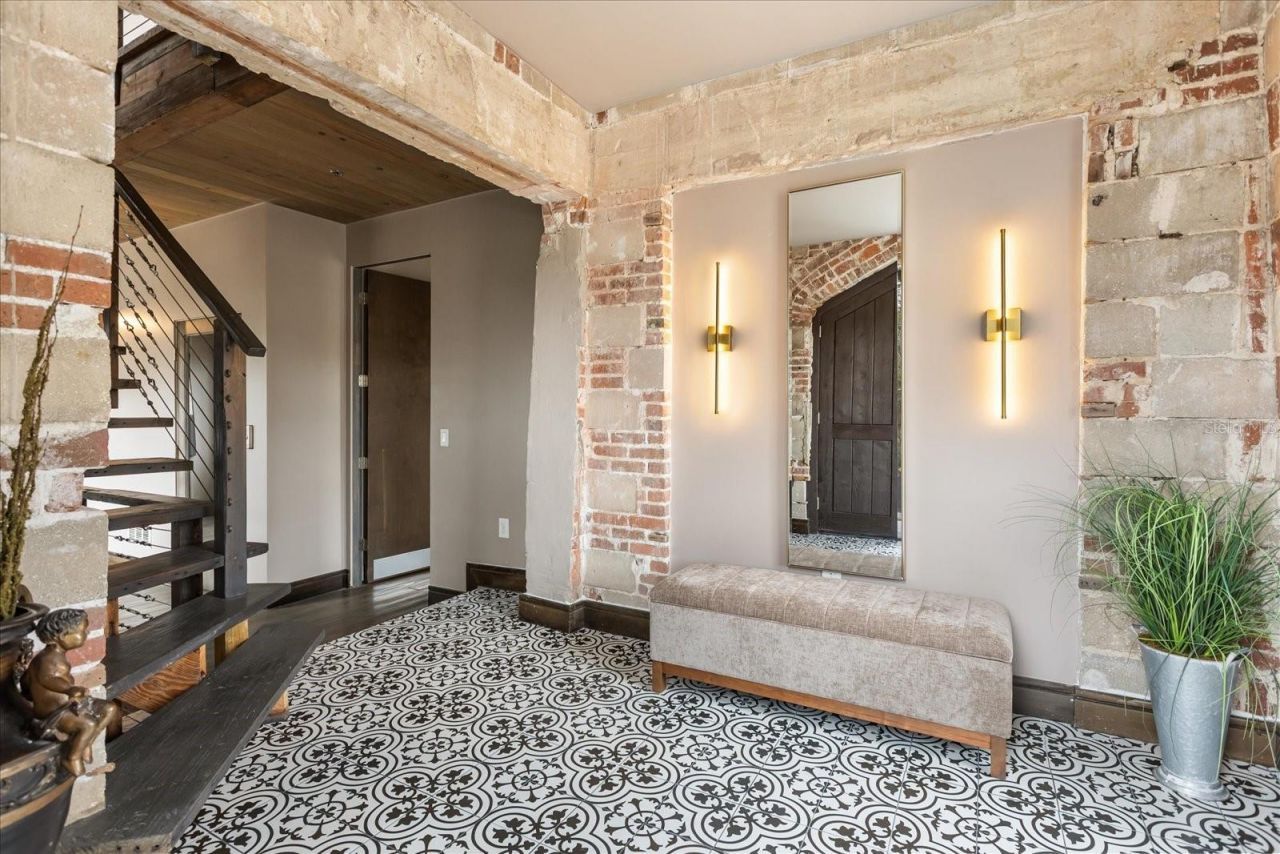 601 E Ridgewood Street, Orlando, FL 32803 Photo