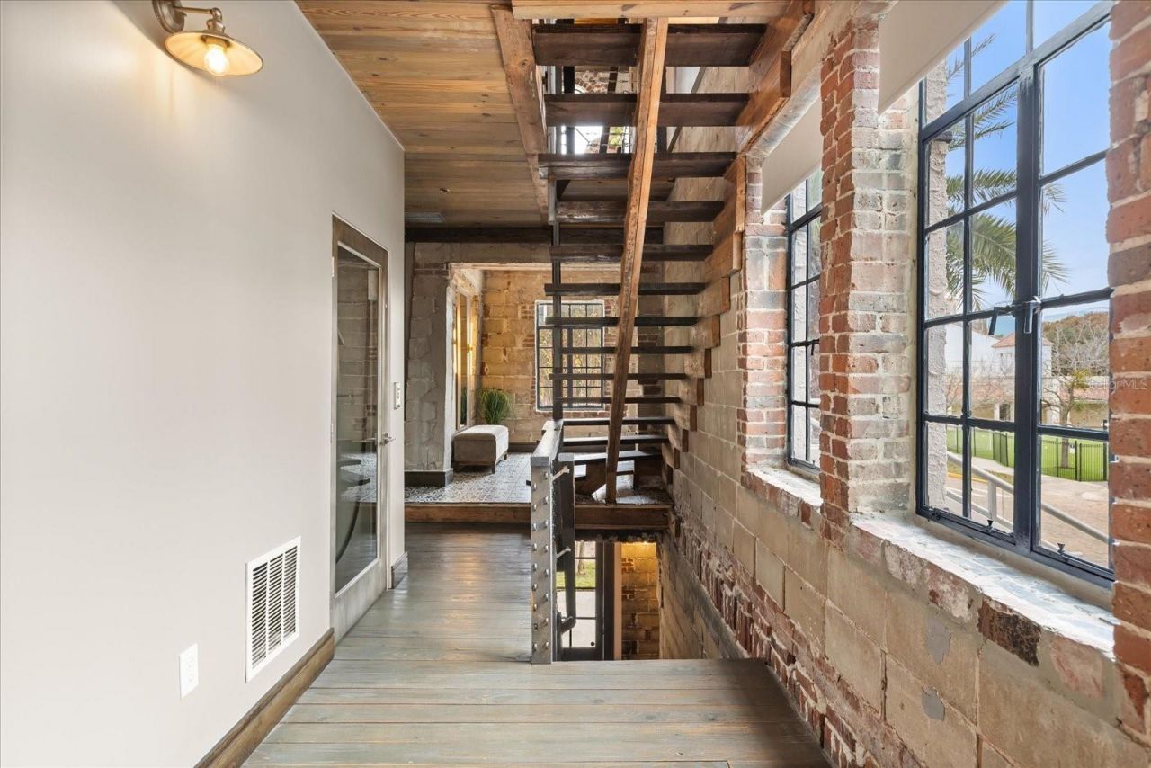 601 E Ridgewood Street, Orlando, FL 32803 Photo