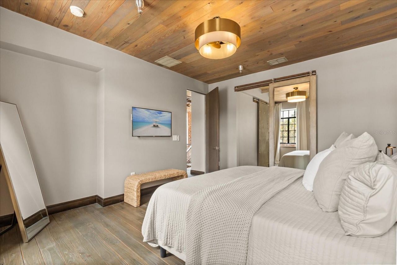 601 E Ridgewood Street, Orlando, FL 32803 Photo