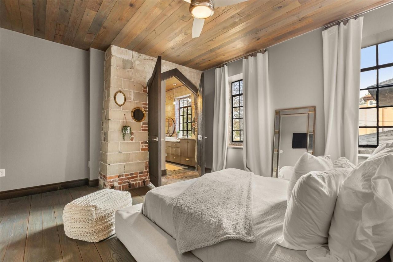 601 E Ridgewood Street, Orlando, FL 32803 Photo