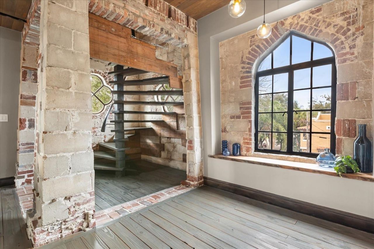 601 E Ridgewood Street, Orlando, FL 32803 Photo