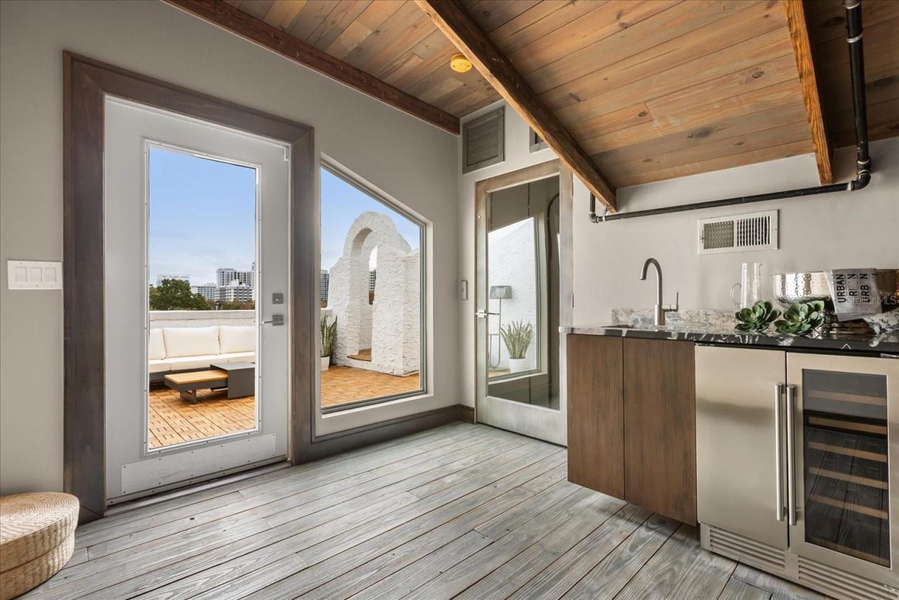 601 E Ridgewood Street, Orlando, FL 32803 Photo