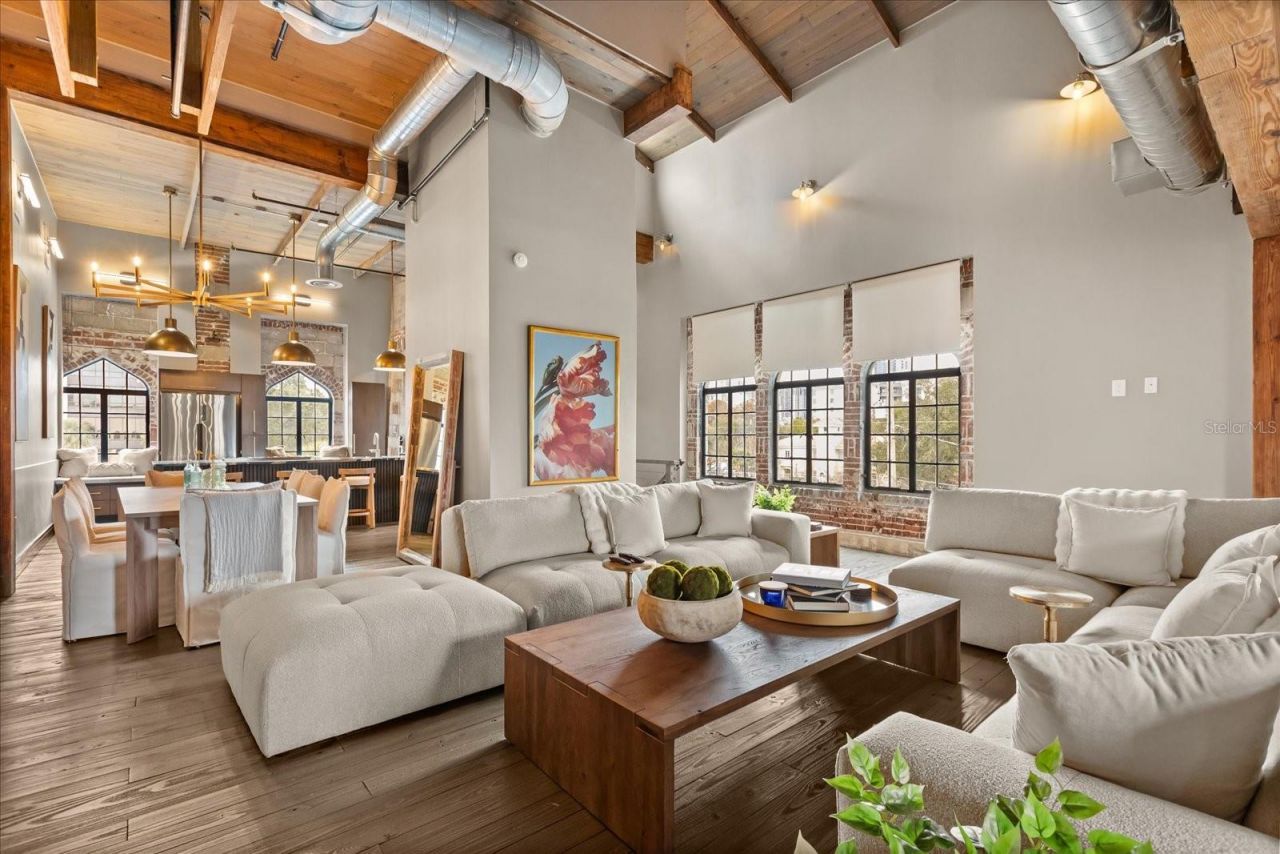 601 E Ridgewood Street, Orlando, FL 32803 Photo