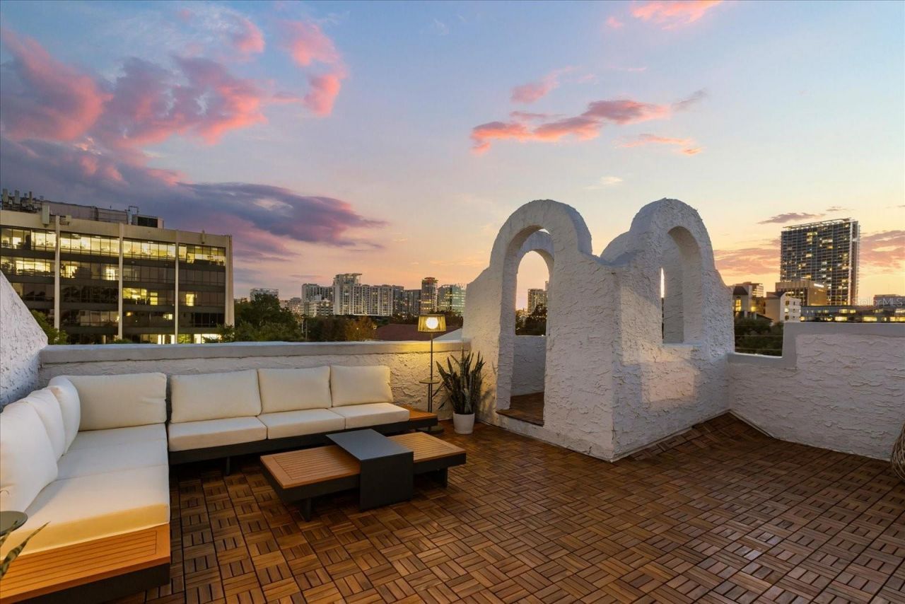 601 E Ridgewood Street, Orlando, FL 32803 Photo