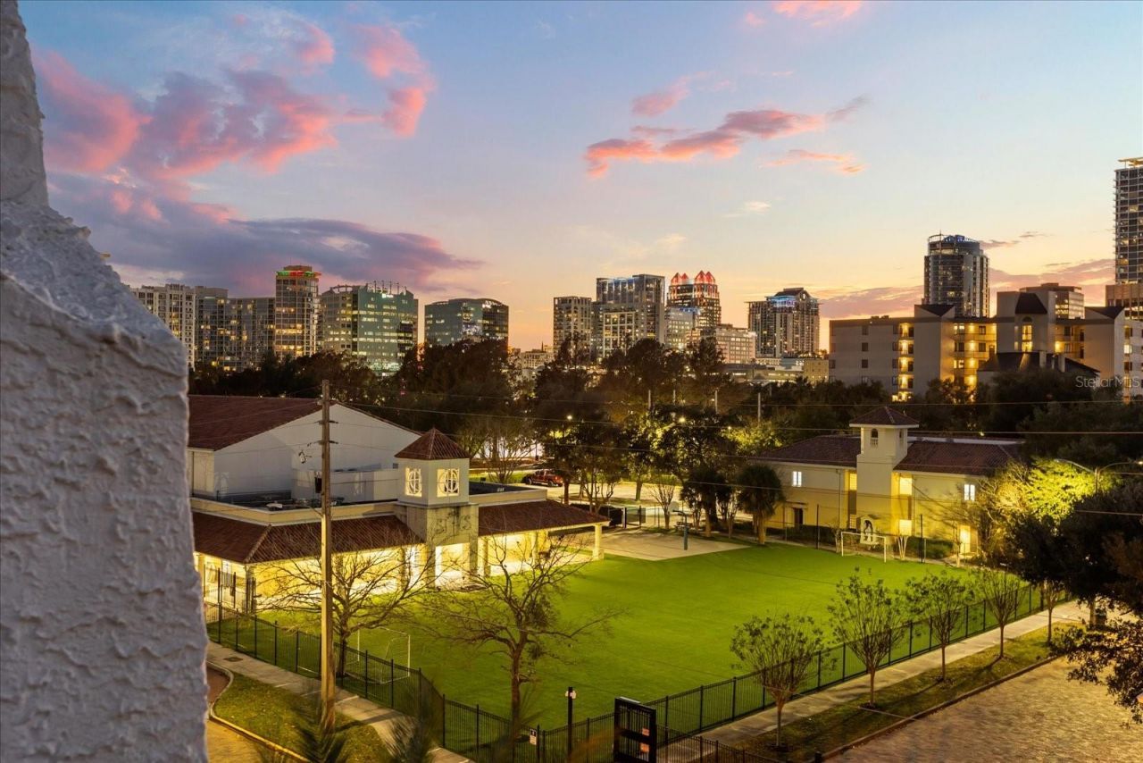 601 E Ridgewood Street, Orlando, FL 32803 Photo