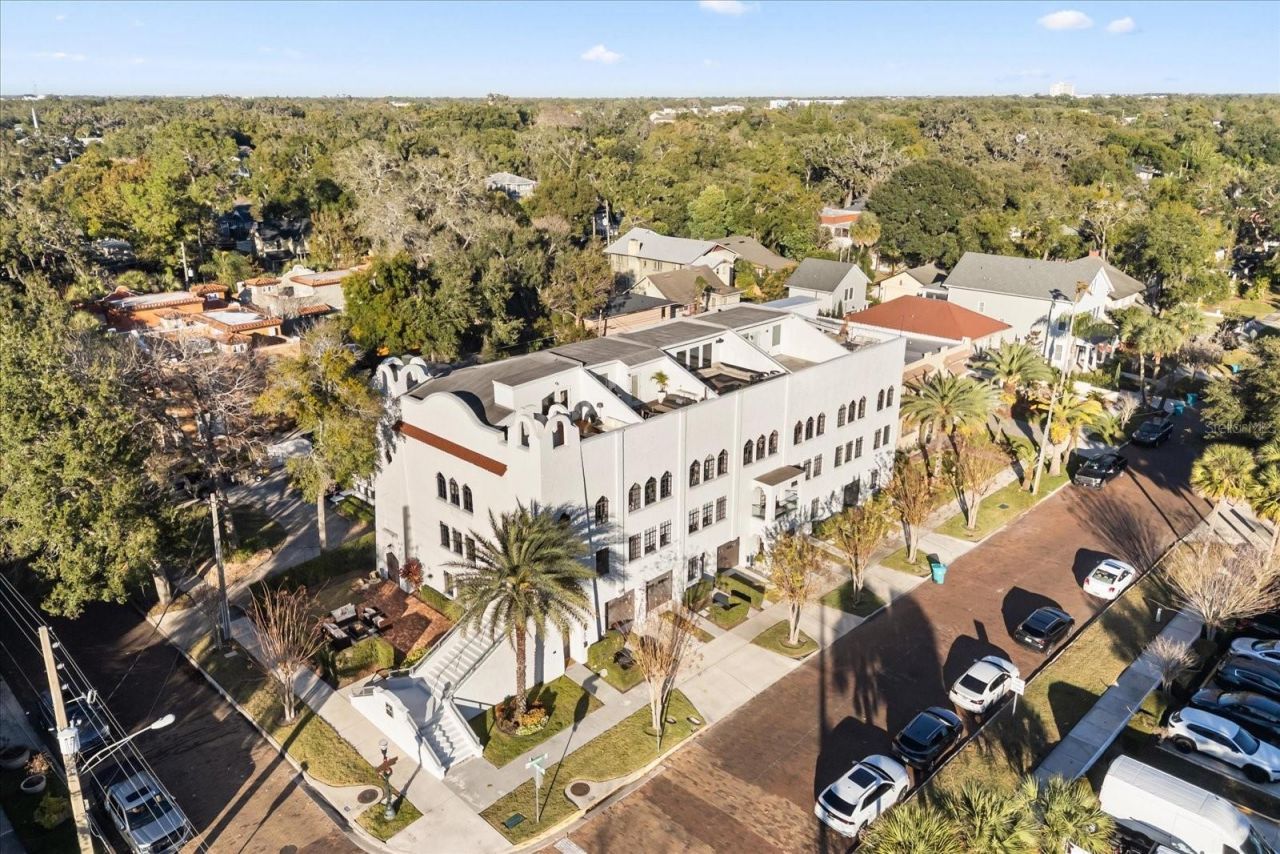 601 E Ridgewood Street, Orlando, FL 32803 Photo