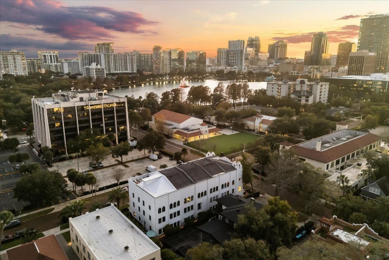 601 E Ridgewood Street, Orlando, FL 32803 Photo