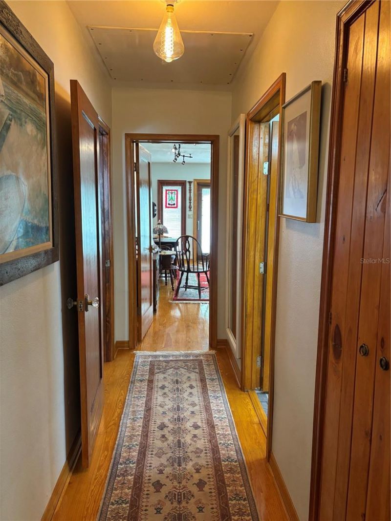 173 Devon Drive, Clearwater Beach, FL 33767 Photo
