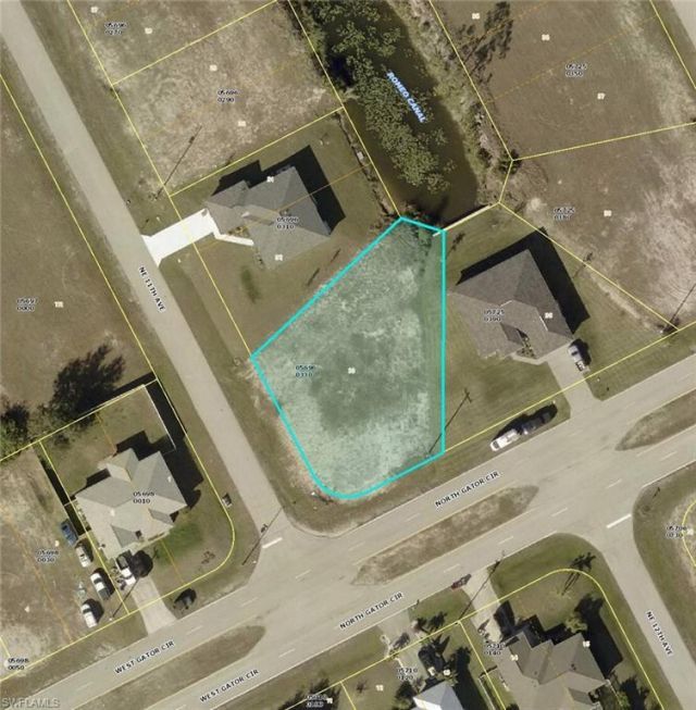 1101 N Gator Cir, Cape Coral, FL 33909 Main Photo