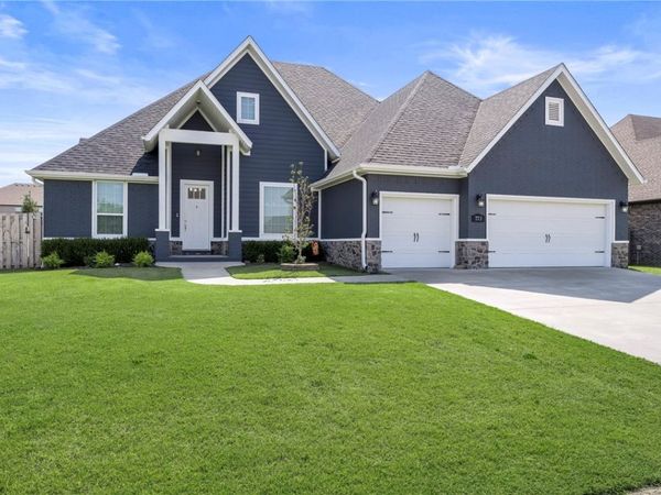 773 Via Firenze Avenue, Tontitown, AR 72762