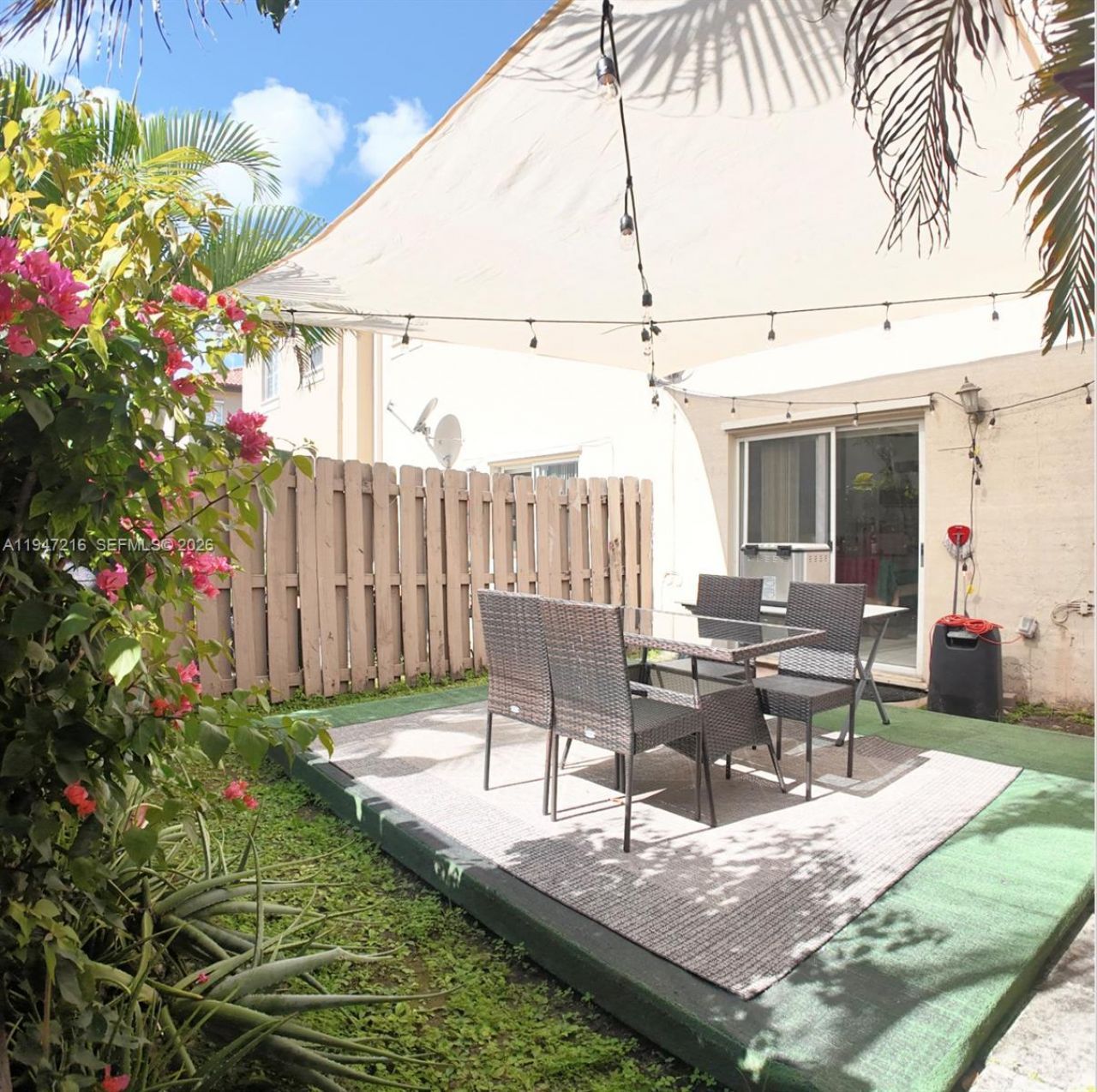 8884 SW 220th Ln, Cutler Bay, FL 33190 Photo