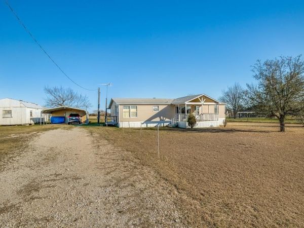 3133 County Road 1105, Celeste, TX 75423