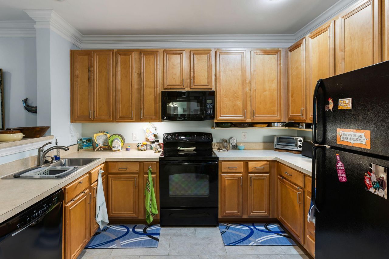 2244 Ashley Crossing Drive Photo 4