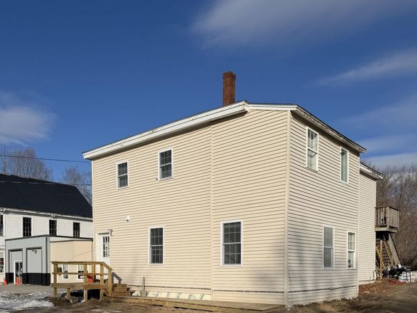 336 Main Street , Corinth, ME 04427