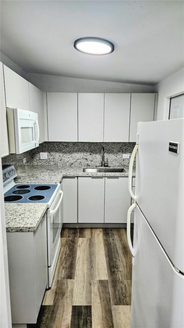 1628 NW 11th St, Fort Lauderdale, FL 33311 Photo