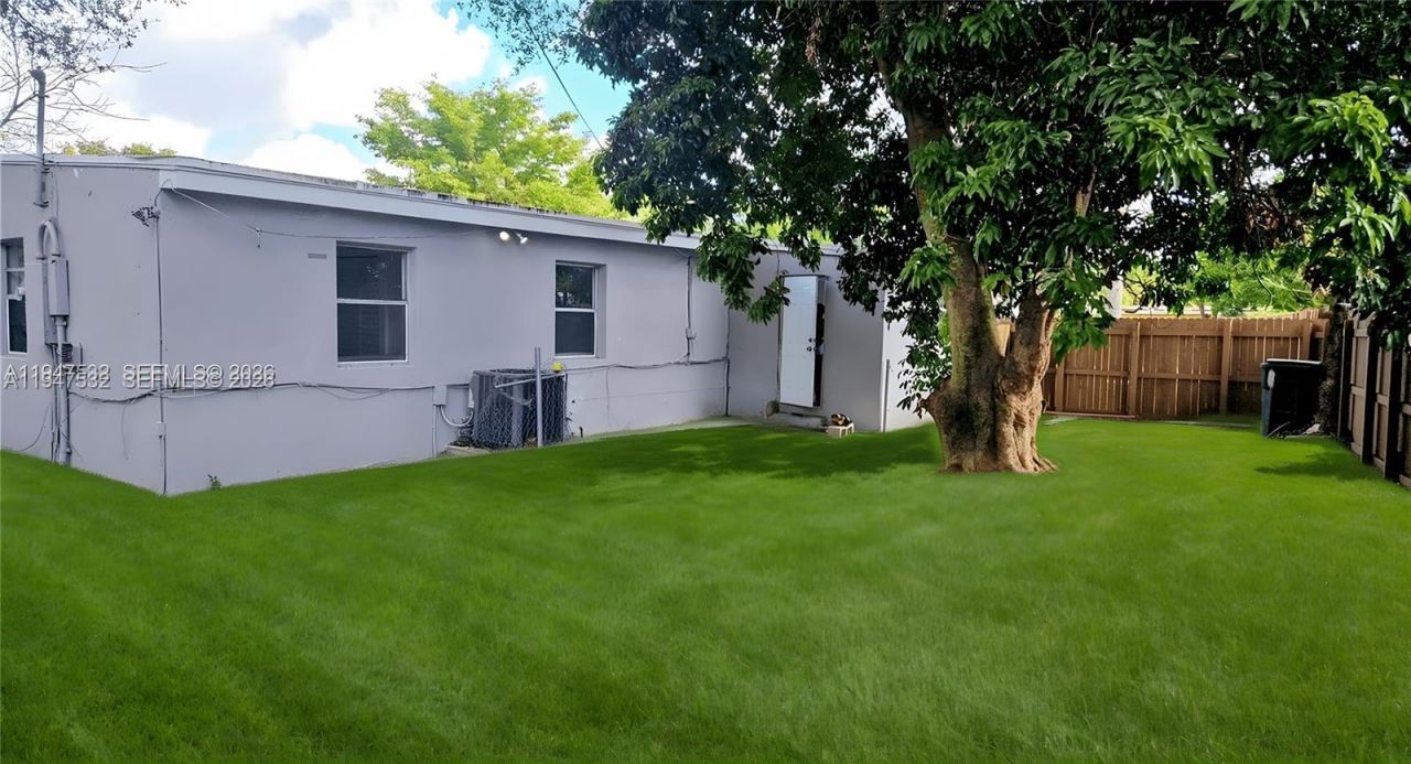 1628 NW 11th St, Fort Lauderdale, FL 33311 Photo
