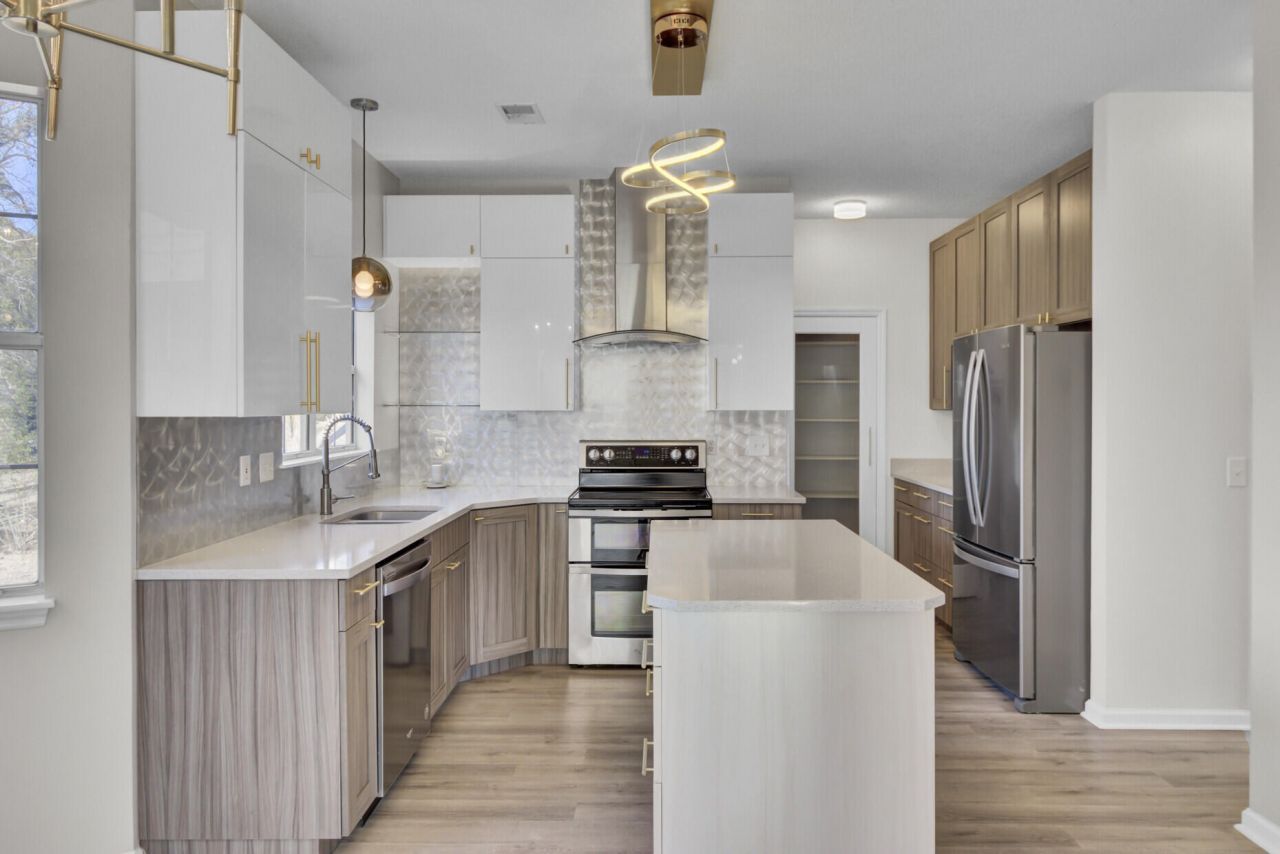 5402 W Berkers Court Photo 17