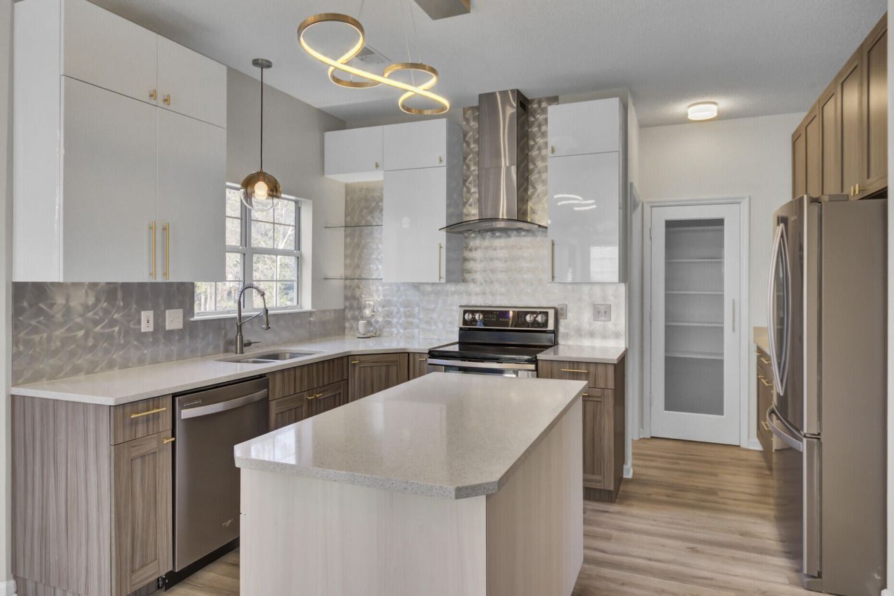 5402 W Berkers Court Photo 19