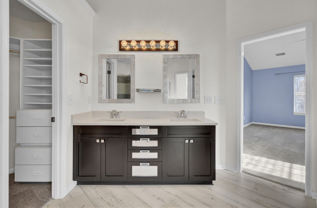 5402 W Berkers Court Photo 35