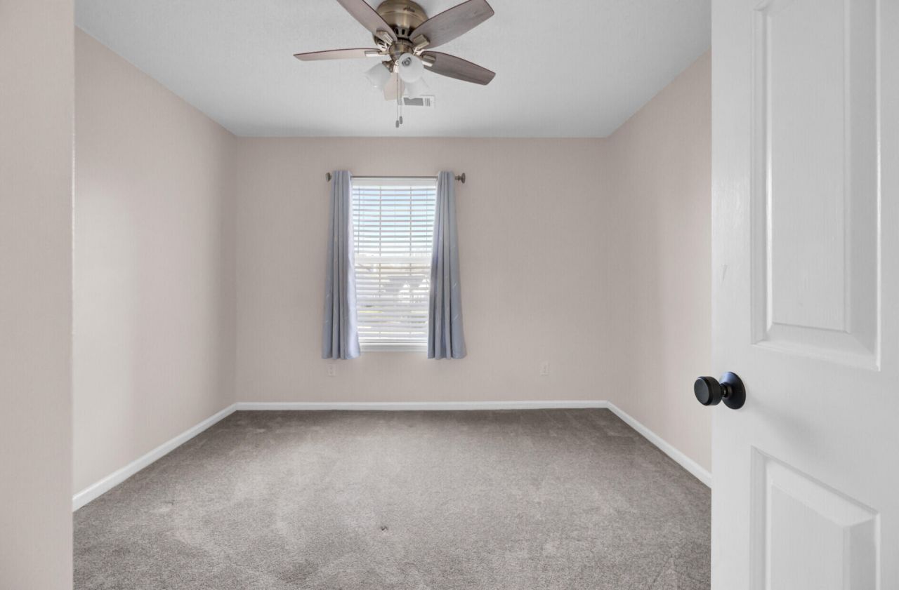 5402 W Berkers Court Photo 43