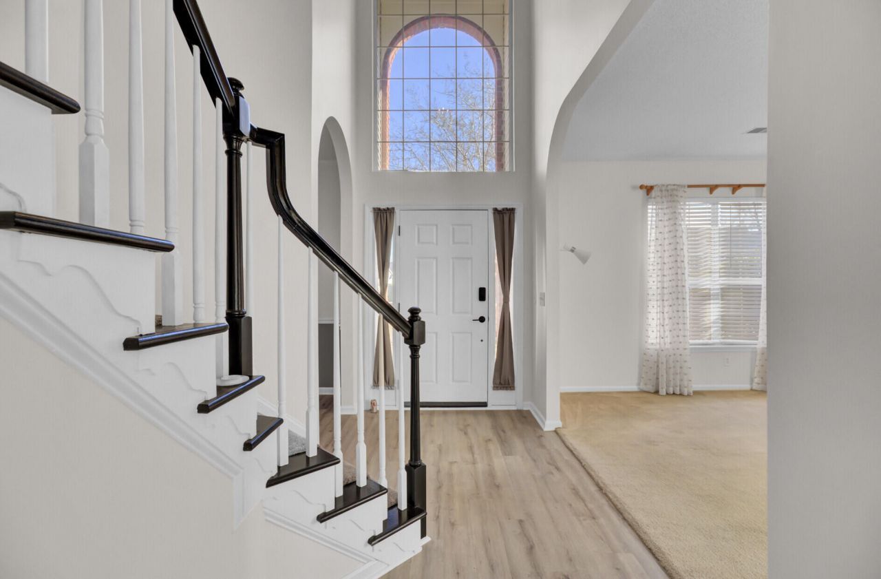 5402 W Berkers Court Photo 6