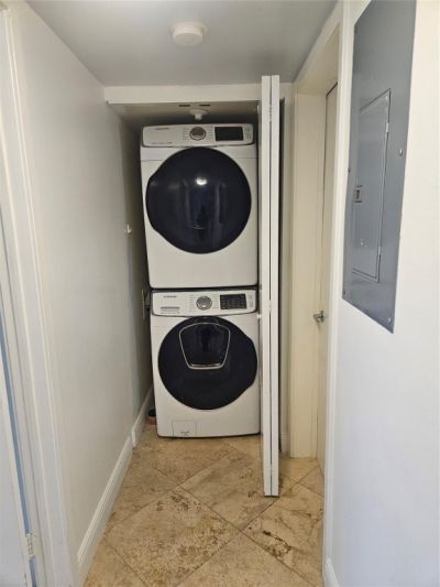 1555 N Treasure Drive, Unit 210, North Bay Village, FL 33141 Photo