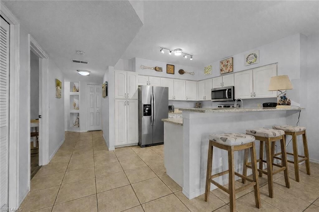 917 SW 47th Ter, Unit 102, Cape Coral, FL 33914 Photo