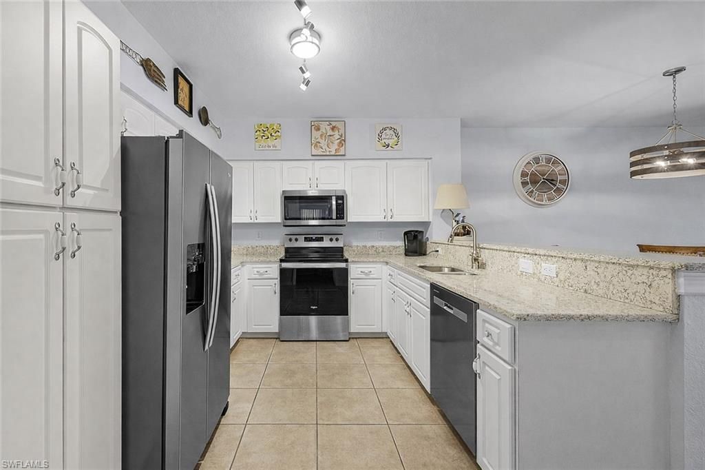 917 SW 47th Ter, Unit 102, Cape Coral, FL 33914 Photo