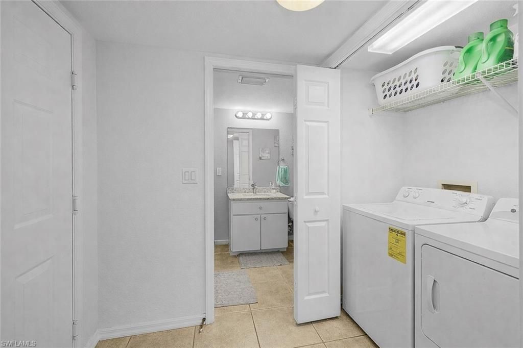 917 SW 47th Ter, Unit 102, Cape Coral, FL 33914 Photo