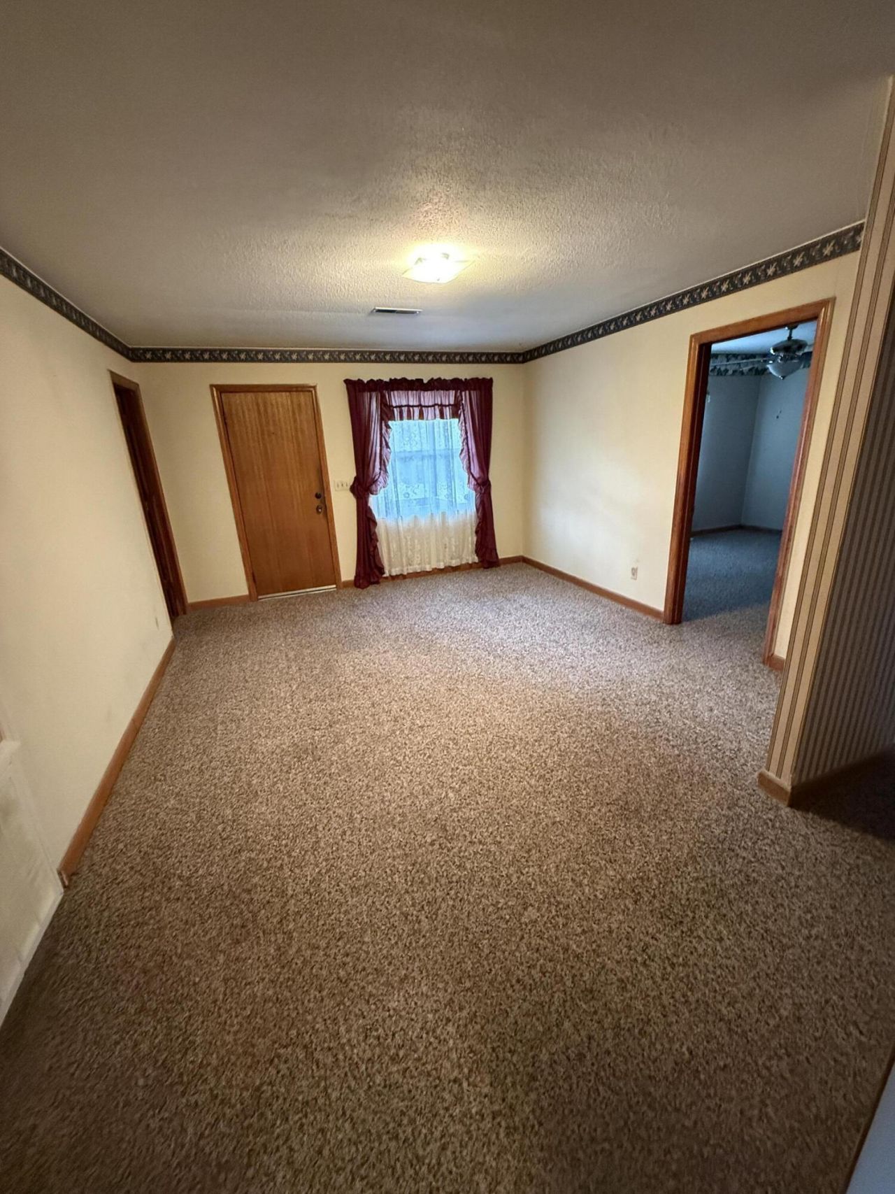 1002 Poplar Street Photo 21