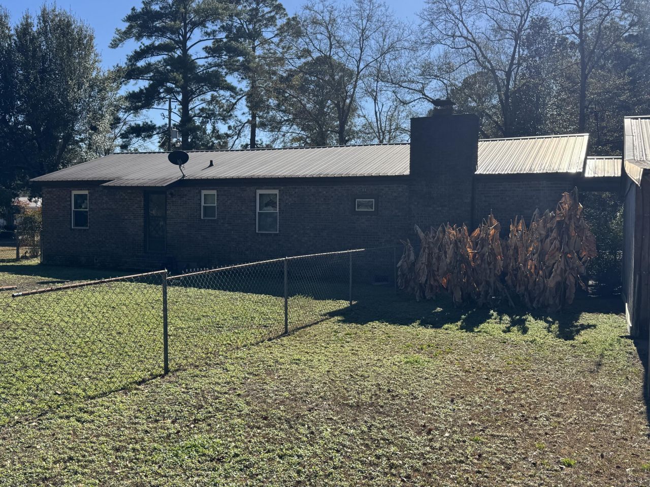 1002 Poplar Street Photo 4