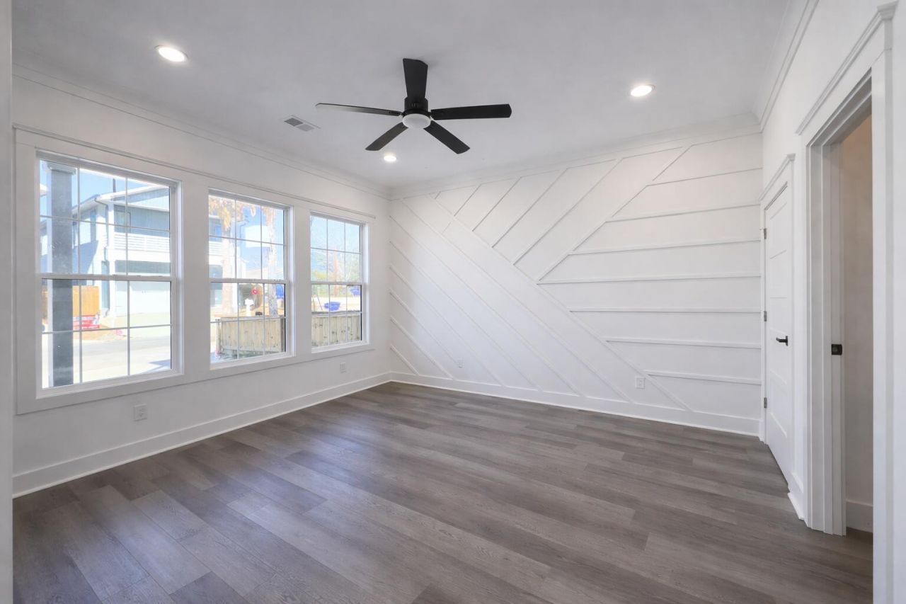 2031 Echo Avenue Photo 11