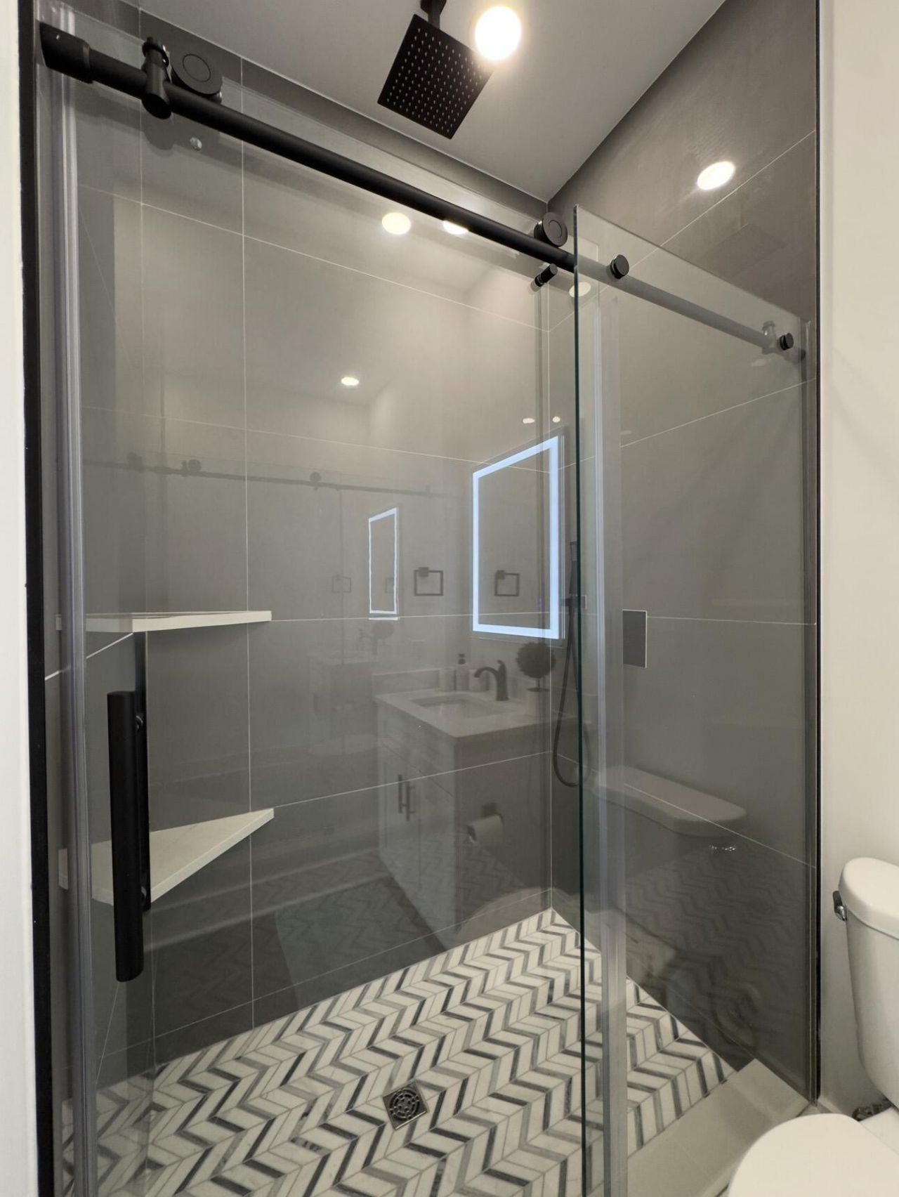 2031 Echo Avenue Photo 16