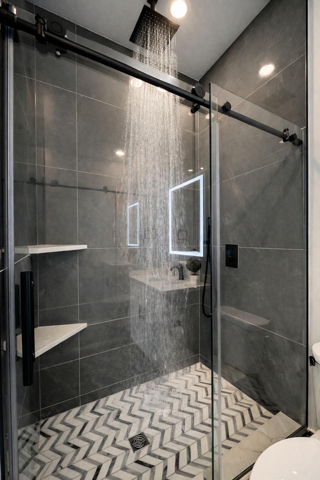 2031 Echo Avenue Photo 17