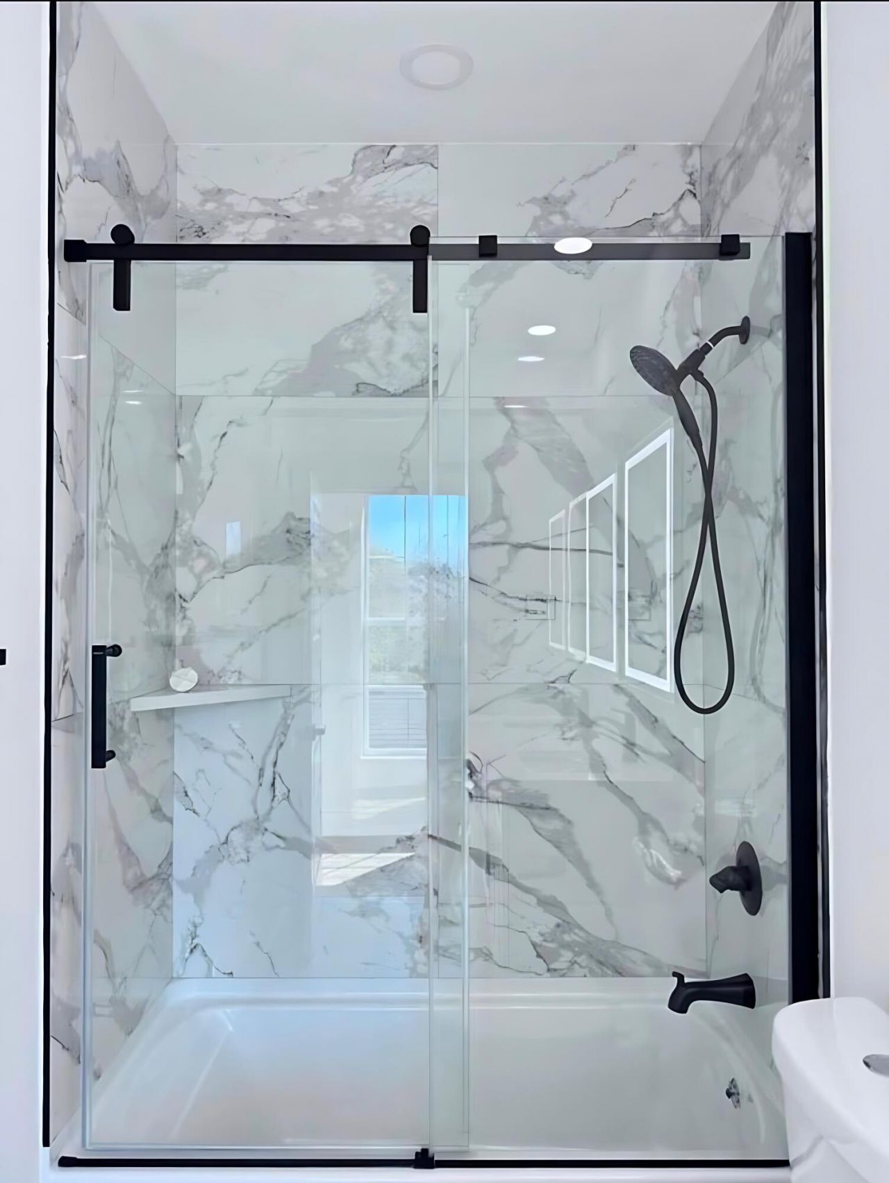 2031 Echo Avenue Photo 24