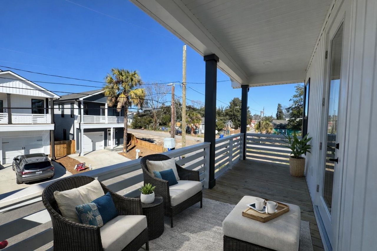 2031 Echo Avenue Photo 29