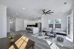 2031 Echo Avenue photo 4