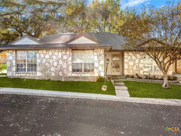 4025 Cypress Court , Schertz, TX 78108