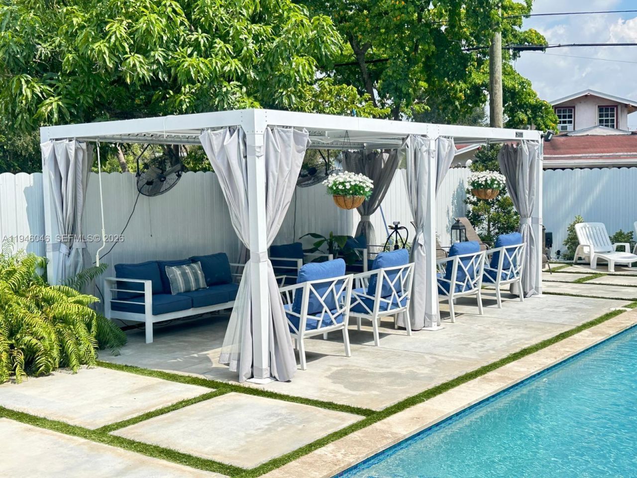 91 Glen Royal Pkwy , Miami, FL 33125 Photo