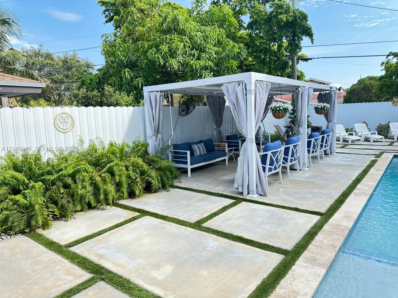 91 Glen Royal Pkwy , Miami, FL 33125 Photo