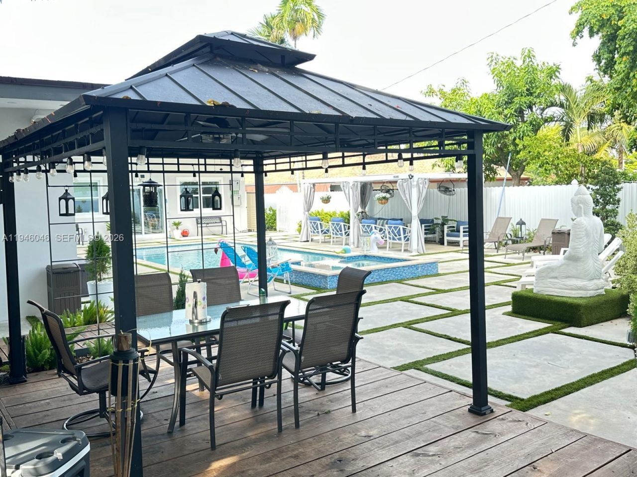 91 Glen Royal Pkwy , Miami, FL 33125 Photo